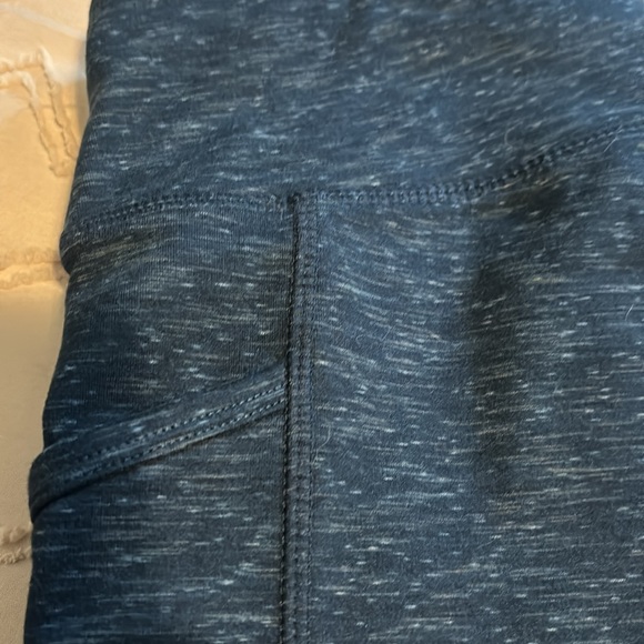 ⭐️HOST PICK⭐️ Leggings - Picture 3 of 4